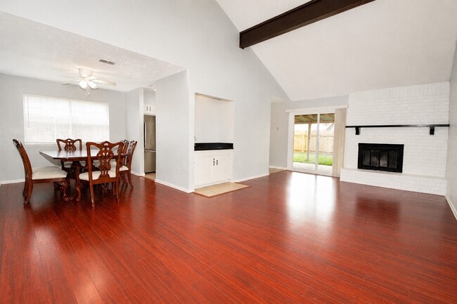 Photo - 2331 Stillmeadow Dr