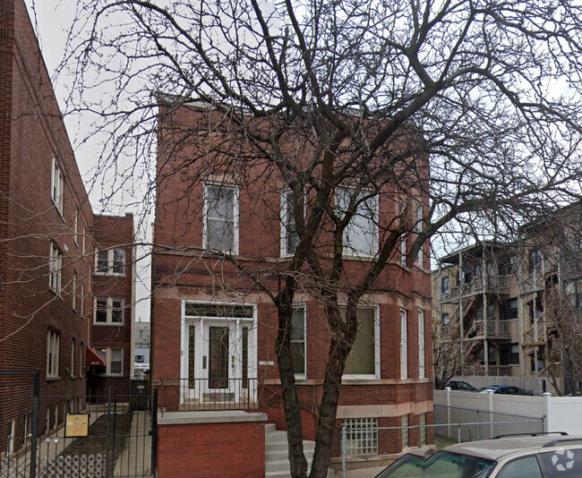 Building Photo - 5019 N Ashland Ave Rental