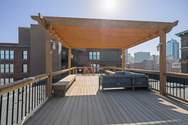 Photo - 308 W 8th St Unit 516