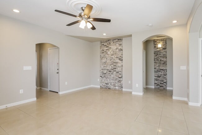 Photo - 8139 W Ficus Dr