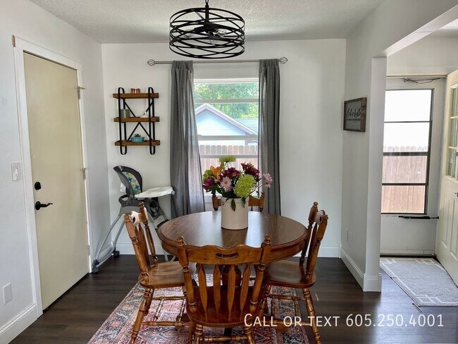 Photo - 4 Bed 2 Bath Home