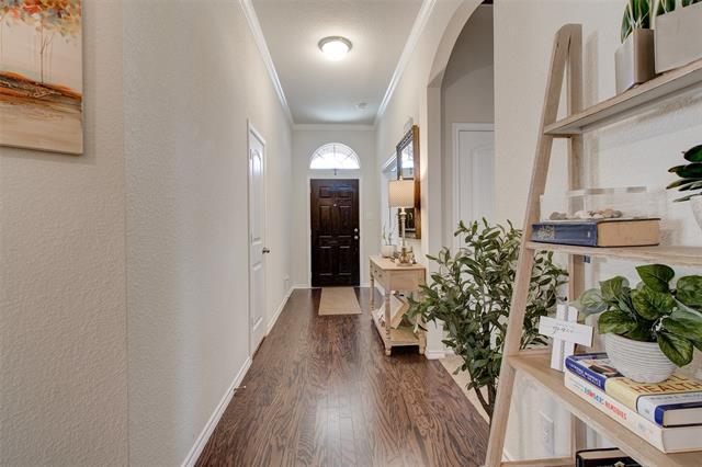 Photo - 531 Sydney St