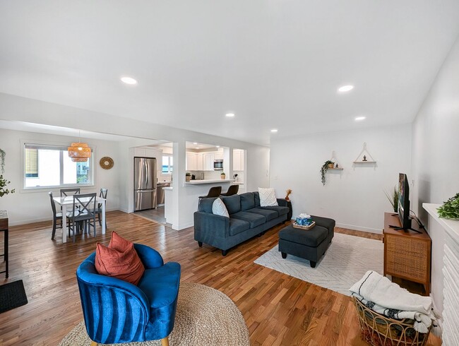 Photo - Discover Your Dream Home in a Quiet Seattle Oasis!