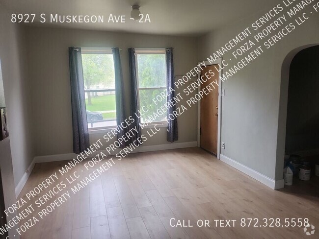 Building Photo - 8927 S Muskegon Ave Unit 2A Rental