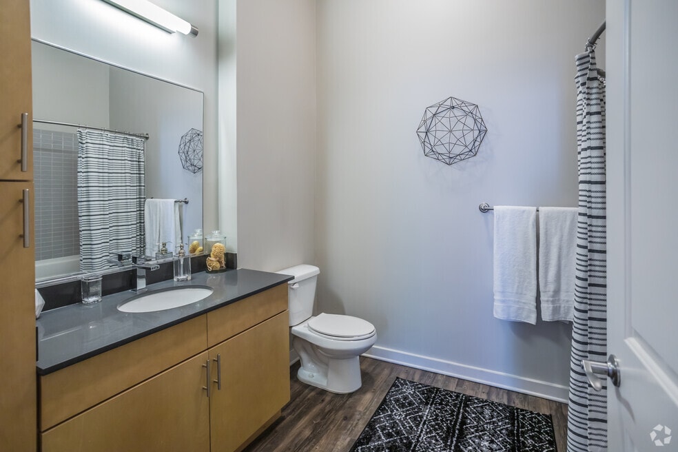 2 BR, 2 BA - Ellington