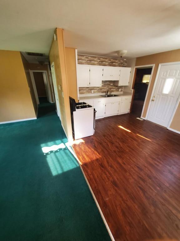 Photo - 1808 E Bertman Ave
