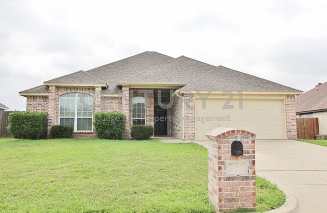 Building Photo - 302 Aspen Ct W