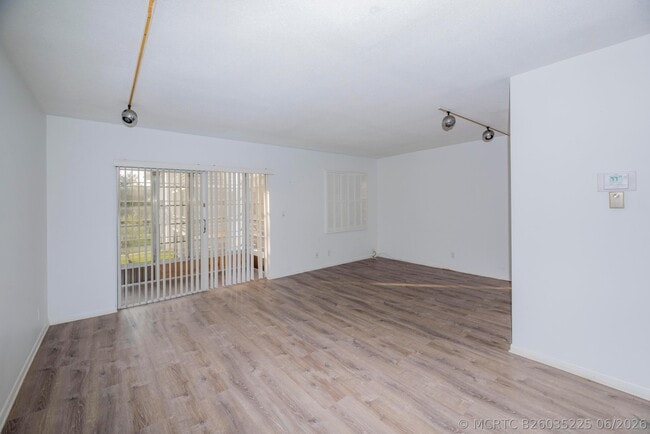 Building Photo - 5501 NW 2nd Ave Unit 202