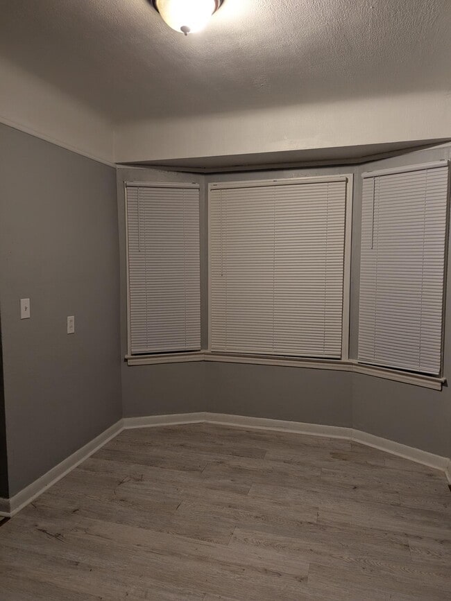 Photo - 17434 Winston St