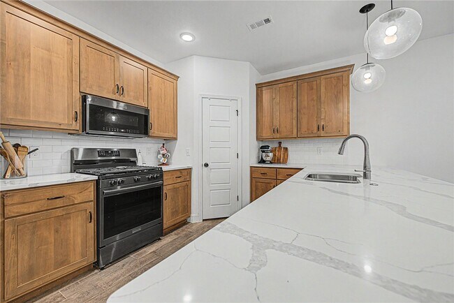 Photo - 2070 Wildflower Dr