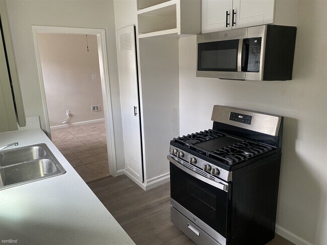 Photo - 1 br, 1 bath 4plex - 7940 Milton Ave C