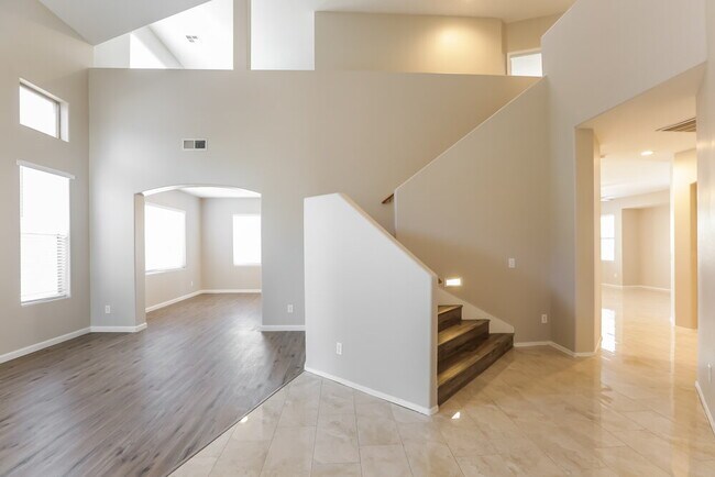 Photo - 7504 S 45th Dr