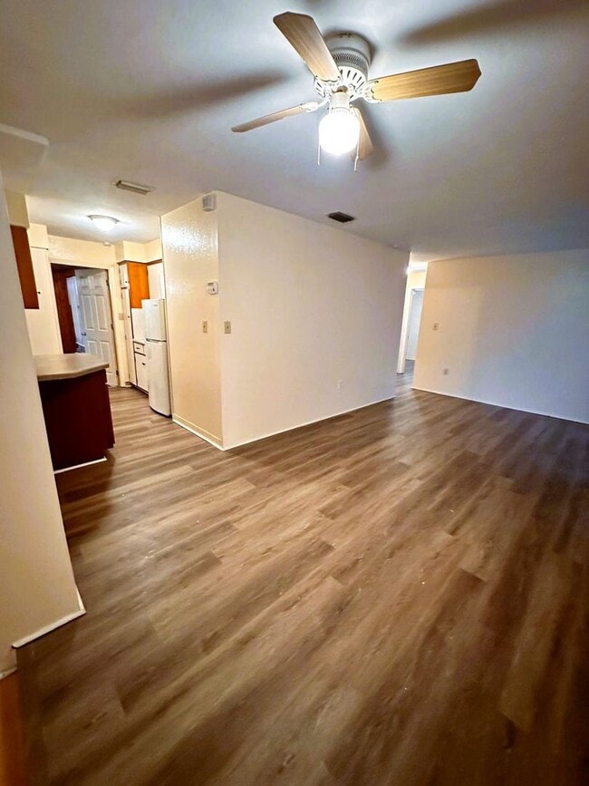 Photo - 1007 Flamingo Dr
