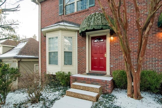 Photo - Beautiful 2BR/1.5BA home in a prime location within walking distance to West End and Vanderbilt U...