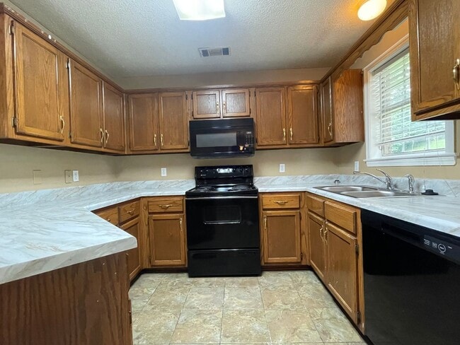 Photo - 4 bedrooms, Southaven