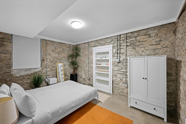 Photo - 2 Hust Alley Unidad ID1303117P