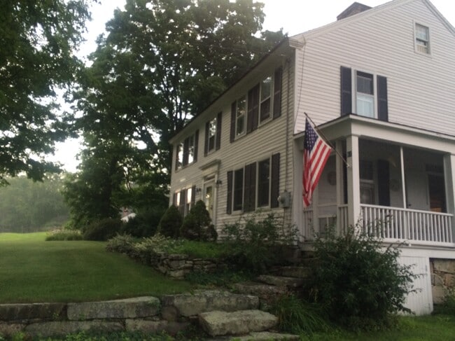 Building Photo - 61 Chesterfield Rd