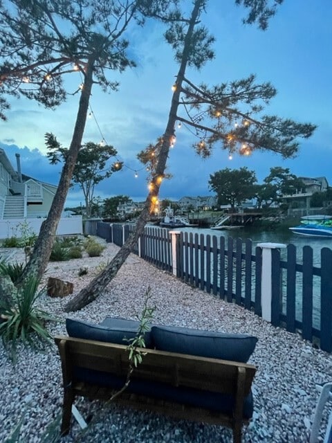 2218 Fairfield Beach Rd