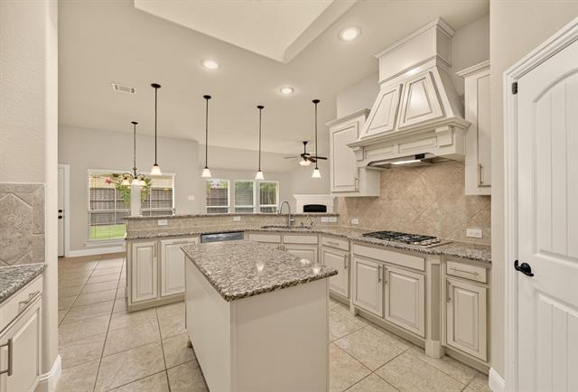 Photo - 9670 Lance Dr