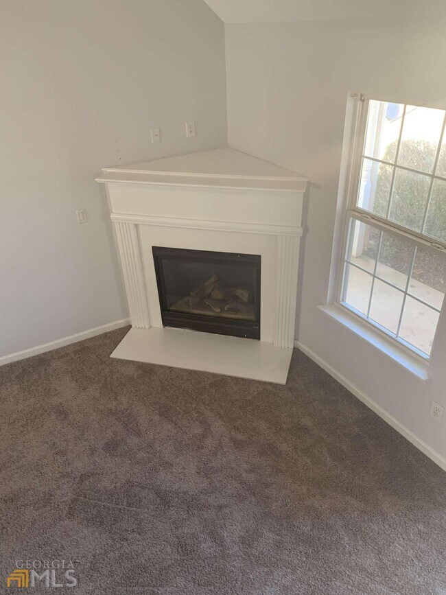 Photo - 3055 Lakeside Cir