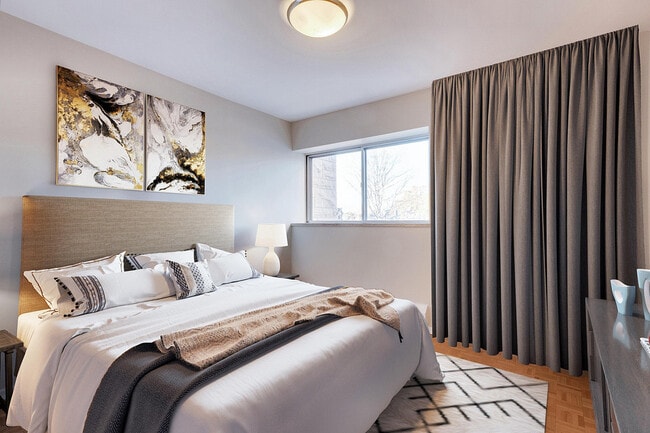 Photo - Metropolitan Towers