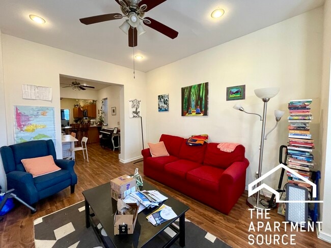 Building Photo - 1921 N Francisco Ave Unit 1