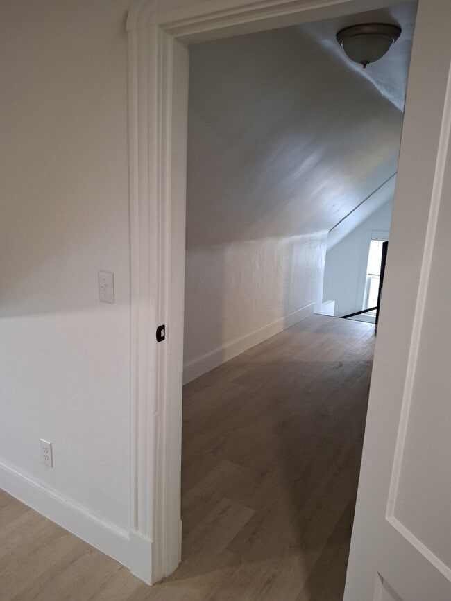 Photo - 709 Belmont Ave Unit 3