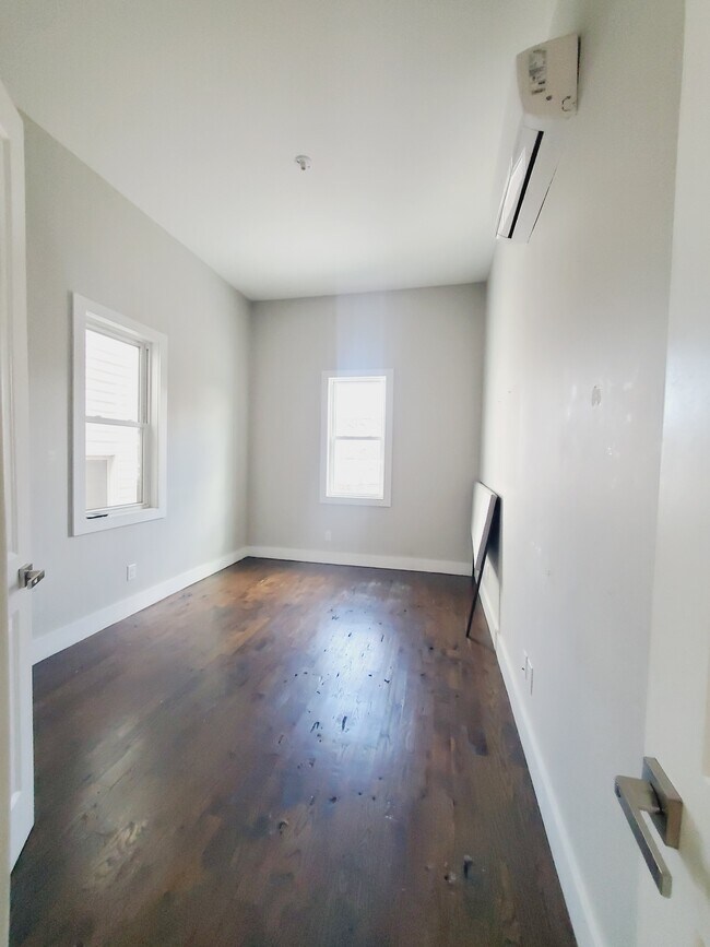 Photo - 4 Whitman Ave Unit 2R