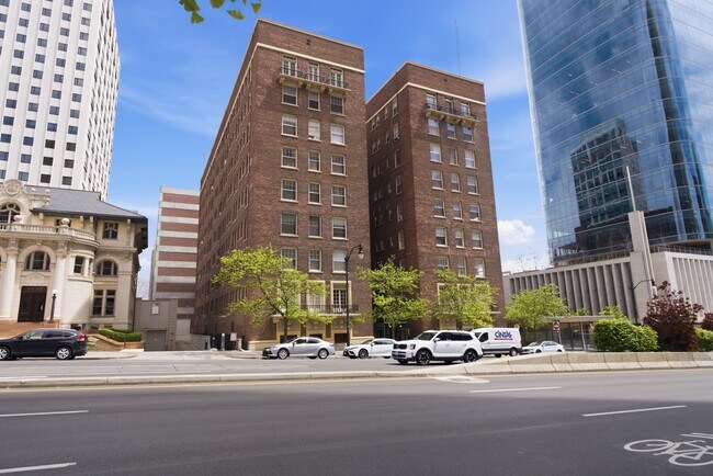29 State St Unit 813