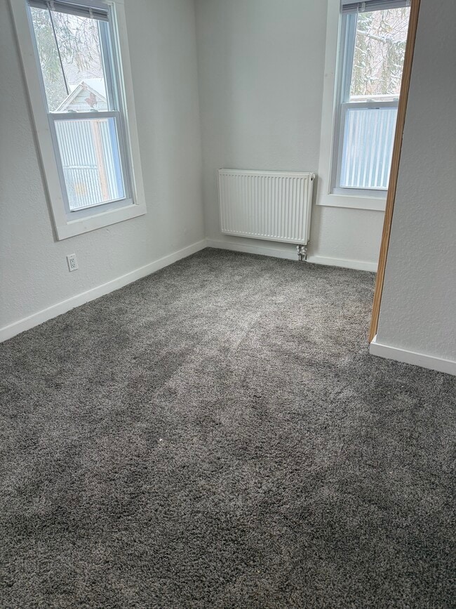 Photo - 618 North St Unit 2