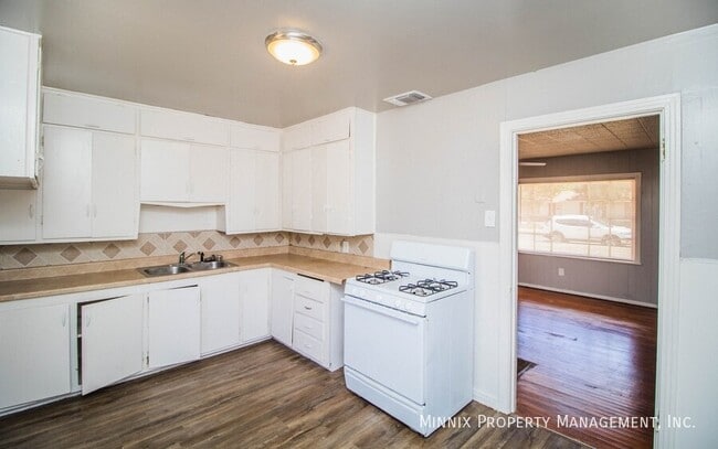 Photo - 2514 40th St