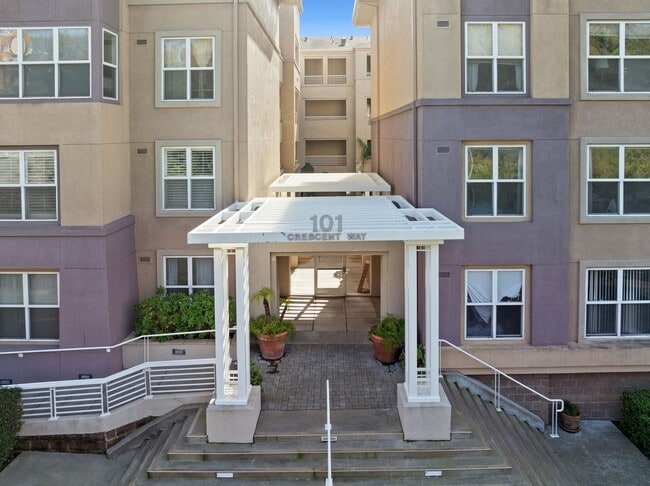 Building Photo - Epic REA - Top floor, Sweeping Views, 3 BR... Unit 2406 Rental