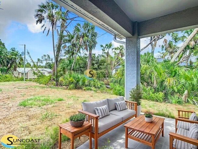 Photo - 109 E Harvard St