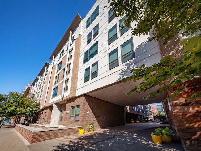 Photo - Pointe on Mass