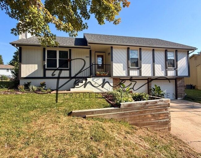 Building Photo - 505 SE Mt Vernon Dr