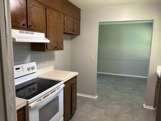 Photo - 807 Miriam Ave