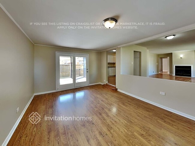 Photo - 5 E Adams St