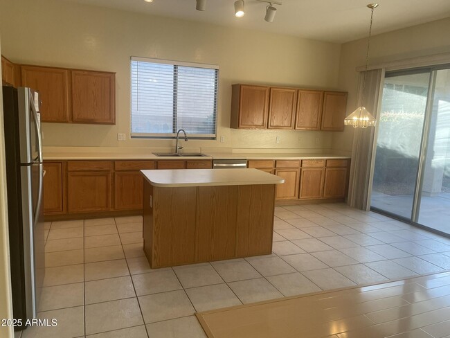 Photo - 2165 W Olive Way