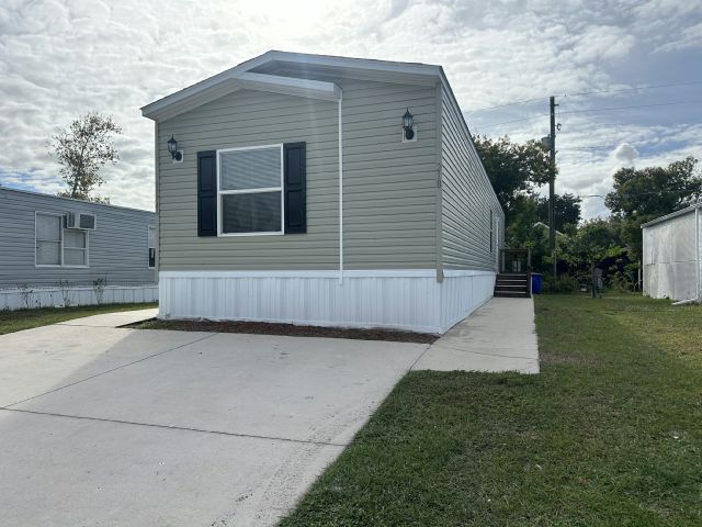 Photo - 13746 Kent State Ave