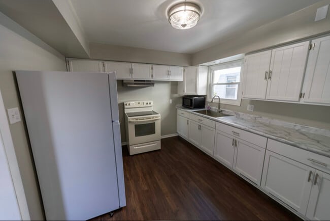 Photo - 1613 N 12th St