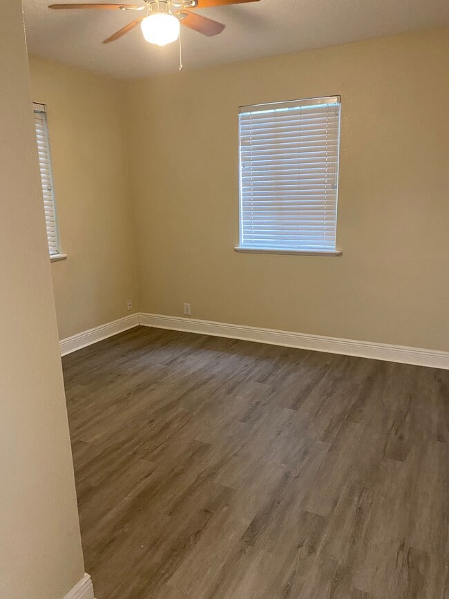 Photo - 7 Oak St Unit 112
