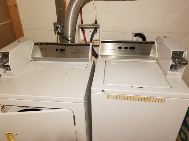 Photo - 401 Highland Rd Unit 2