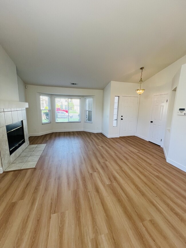 Photo - 24555 Camino Meridiana