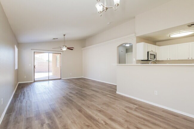 Photo - 16015 W Sierra St