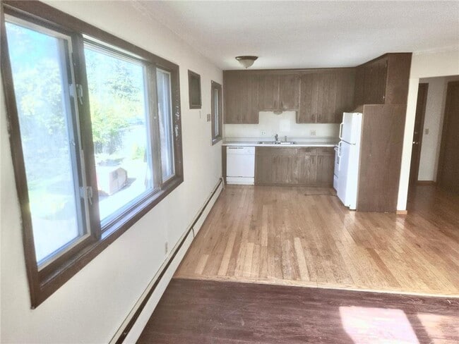 Photo - 6060 52nd St N