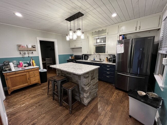 Photo - 1106 E 3rd St