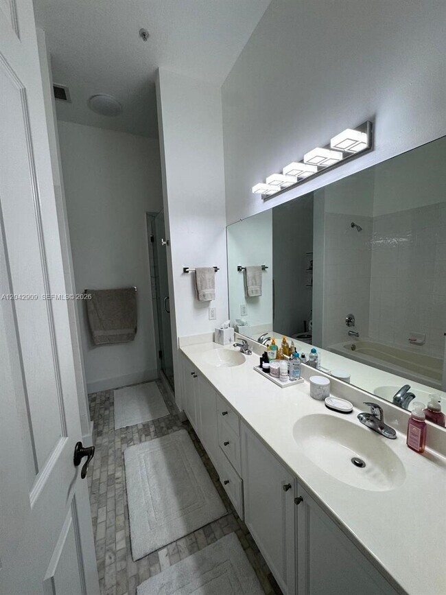 4602 SW 160th Ave Unit 521