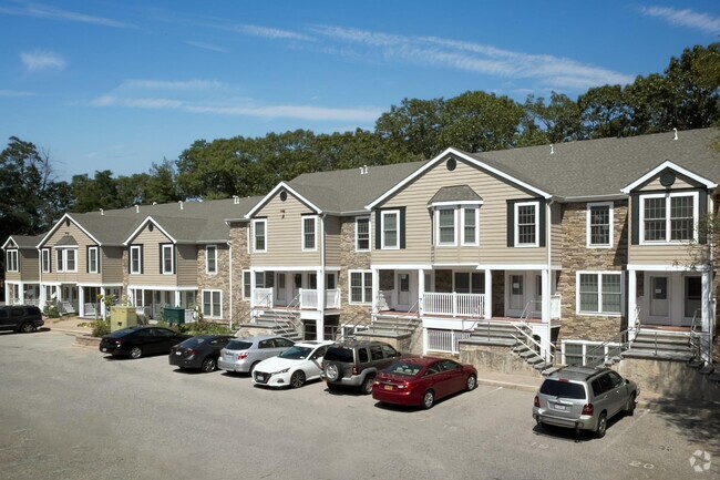 Building Photo - 116 Smithtown Blvd Unit 13B Rental