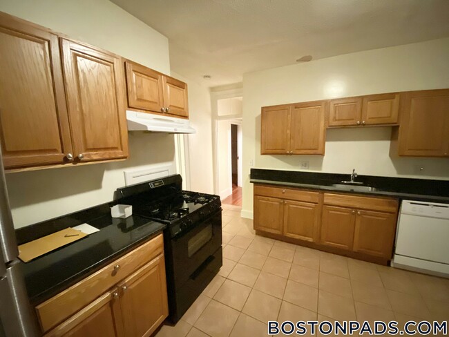 Photo - 55 Calumet St Unit 1