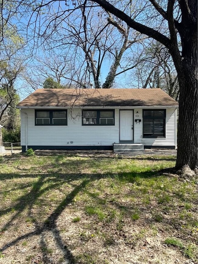 Building Photo - 324 Cameron Rd Rental